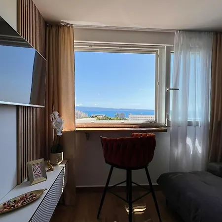 Golden View Luxury דירה *