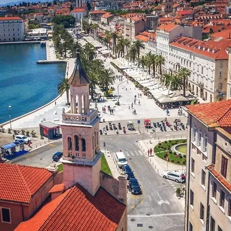 Apartment Golden View Luxury *